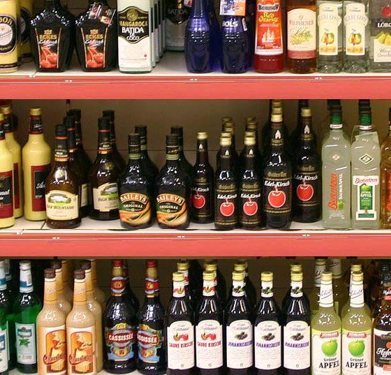 alkohol_regal