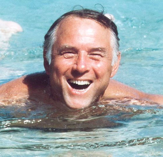 schwimmen_mann