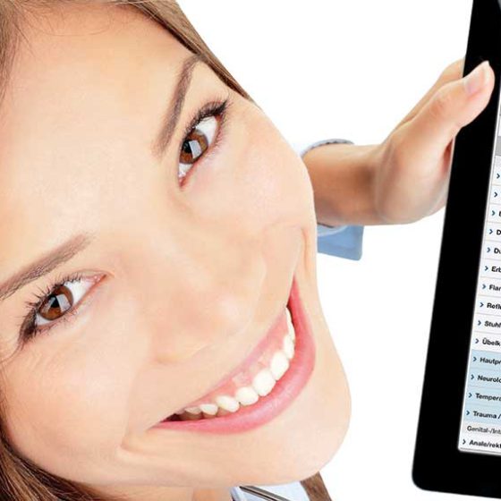 rockethealth_aerztin-mit-tablet