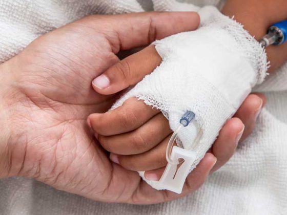 kind_krank_hand