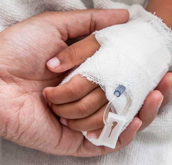 kind_krank_hand